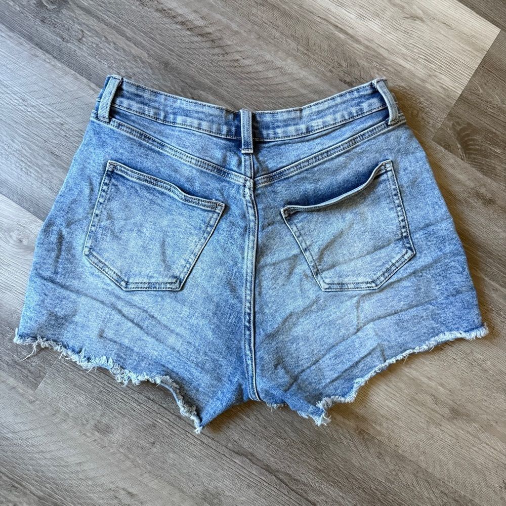 Lauren Conrad High Rise Shorts Light Wash Distressed Denim 10 - Picture 7 of 12